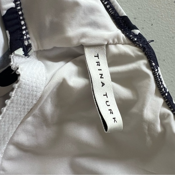 Trina Turk Zebra Handkerchief Tankini & Reversible Shirred Hipster Bottom Sz 6** - Picture 9 of 16